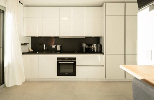 Gasperich Apartamento | Cozy Studio Near Cloche d'Or w/ Balcony & Wi-Fi