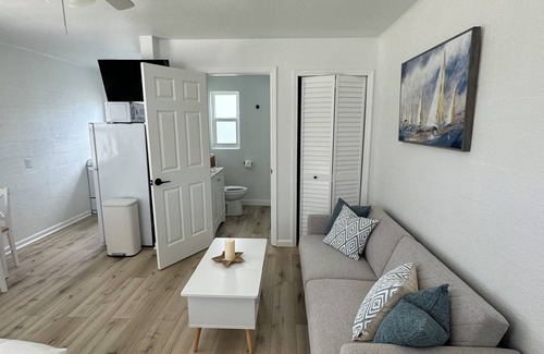 Southwest Apartamento | Cozy Studio Nestled In the heart of WPB