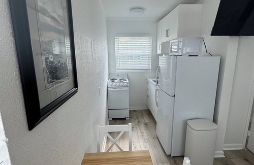 Southwest Apartamento | Cozy Studio Nestled In the heart of WPB