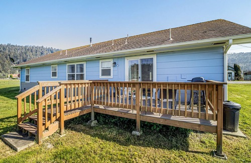 Orick Apartamento | Cozy Studio on a Pasture Near Town & Parks w/ Full Kitchen & Free WiFi
