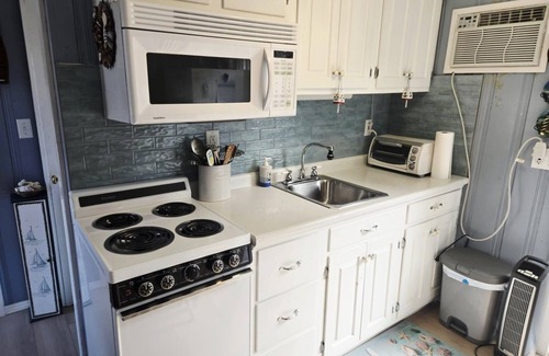 Dennis Port Apartamento | Acogedor estudio a solo 3/10 de una milla de Nantucket Sound, WIFI gratuito
