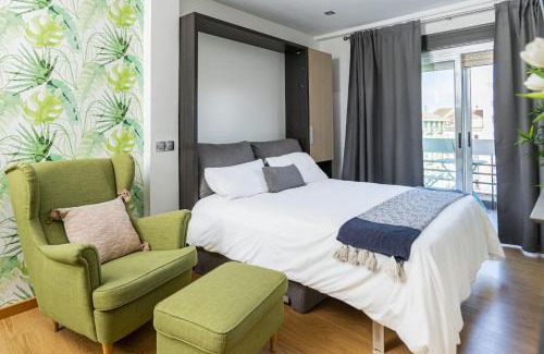 Chueca Apartamento | Cozy studio overlooking Pedro Zerolo Square
