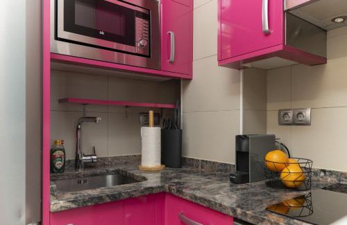 Chueca Apartamento | Cozy studio overlooking Pedro Zerolo Square