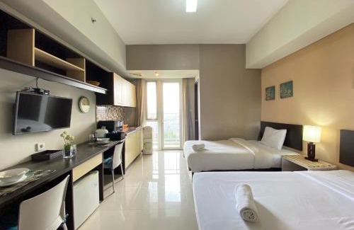 Hegarmanah Apartamento | Cozy Studio Room No Kitchen at Skyland City Jatinangor Apartment By Travelio