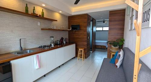 Colonia 5 de Diciembre Apartamento | Cozy studio steps from the beach and downtown
