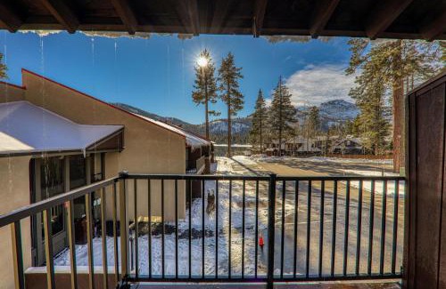Truckee Casa | Cozy Studio w/Partial Lake view #224 at Donner Lake Village