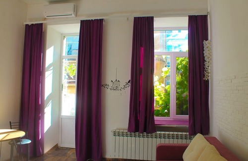 Odessa City Center Apartamento | Cozy studio with balcony in the center of Odesa