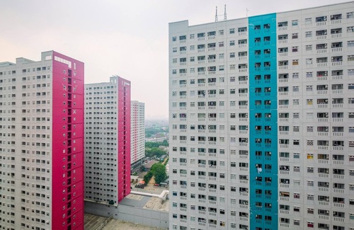 Rawasari Apartamento | Cozy Studio with Direct Access to Mall at Green Pramuka Apartment