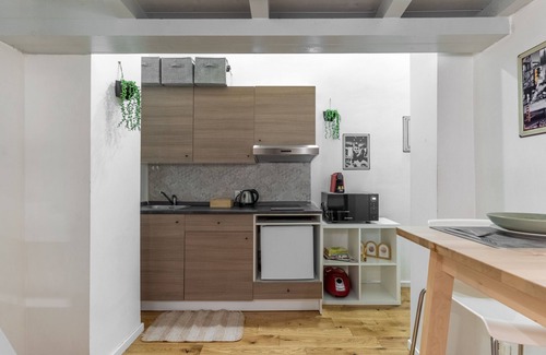 Giambellino Apartamento | Cozy study room-| Navigli | Bocconi NABA