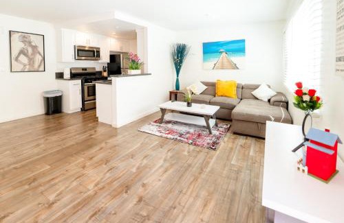 Wilshire Apartamento | Cozy Stylish 1-Bedroom In Hollywood With Free Gated Parking