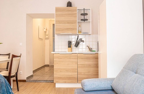 Neulerchenfeld Apartamento | Cozy & Stylish 1-BR Studio Retreat-Perfect Getaway
