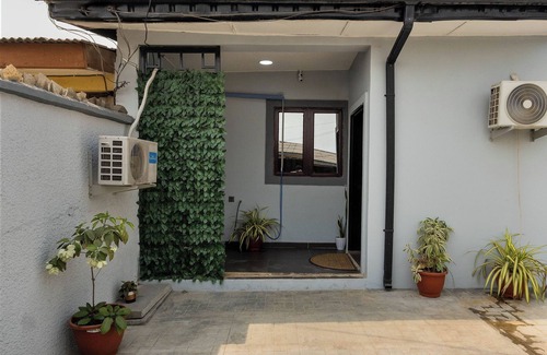 Ikeja Casa | Cozy & Stylish 2BR Bungalow with AC, WiFi & 24/7 Power & Full Kitchen in Lagos.