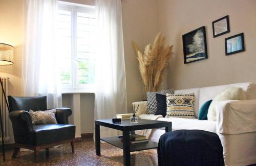 Athens Apartamento | COZY Stylish Apt., 800m to METRO, 2min to Highway