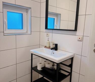 Nied Apartamento | Cozy & stylish flat in Frankfurt, easy access to Messe & city centre