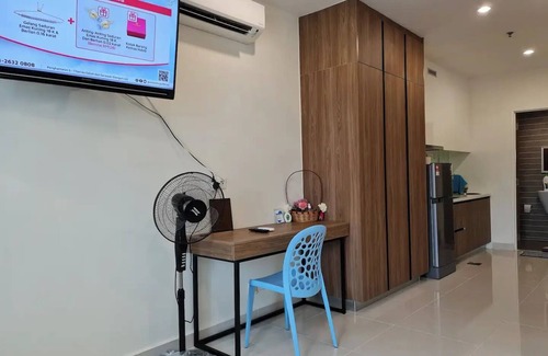 Batu Lintang Casa | Cozy Suite 3 @Kozi Square near General Hospital