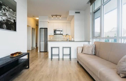 Richmond Hill Condominio | Cozy Suite Good Location