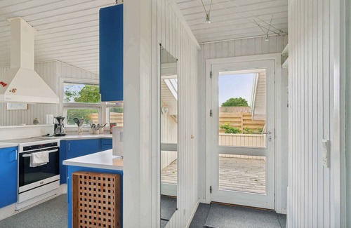 Strøby Ladeplads Casa | Cozy summer house with full sea view
