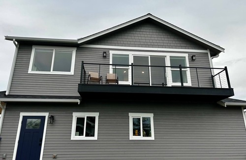 Anacortes Casa | Cozy Sunrise Oasis one mile from downtown restaurants & shops