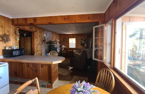 Champion Cabaña | Cozy Sunset Lake Cottage on Fish Lake off of ATV /Snowmobile trail 5!