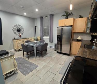 Downtown Gatineau Apartamento | Cozy Sweet Spacious 7B 10 min to DT Ottawa