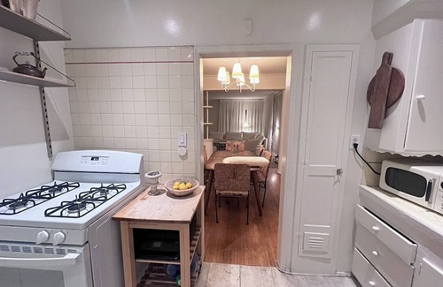 Miracle Mile Apartamento | Cozy Sweet Spanish-style 1-bedroom apartment in beautiful Los Angeles