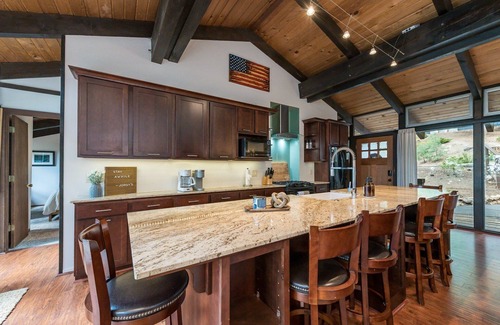 Sunnyside Casa | Cozy Tahoe Cabin, Perfect Location