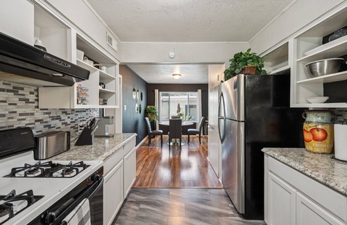 Temple Casa | Cozy Temple Home Fenced Yard & Wi-fi 3 Bedroom Home