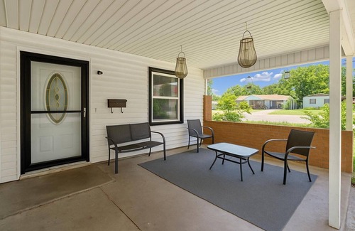 Temple Casa | Cozy Temple Home Fenced Yard & Wi-fi 3 Bedroom Home