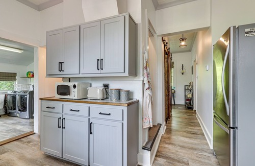 Winchester Casa | Cozy Tennessee Abode w/ Private Hot Tub & Fire Pit