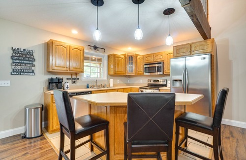 Byrdstown Cabina | Cozy Tennessee Lake House w/ Grill & Fire Pit!