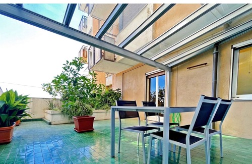 Lagaccio Apartamento | Cozy Terrace - Una Habitación Piso, Capacidad 4