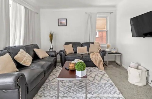 Inkster Casa | Cozy Three Bedroom Bungalow