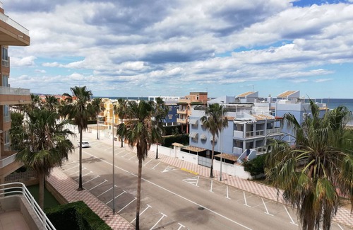Xeraco Apartamento | Acogedor apartamento de tres dormitorios con vistas panorámicas al mediterráneo!