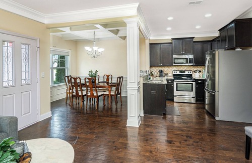 Normal Casa | Cozy three bedroom 7 minutes from MidCity/Orion Amphitheatre