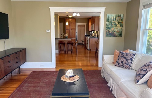 Braintree Casa | Cozy three-bedroom home close to Boston