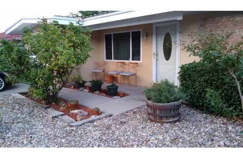 Northeast Heights Casa | Cozy three bedroom in the Northeast Foothills with Hot tub