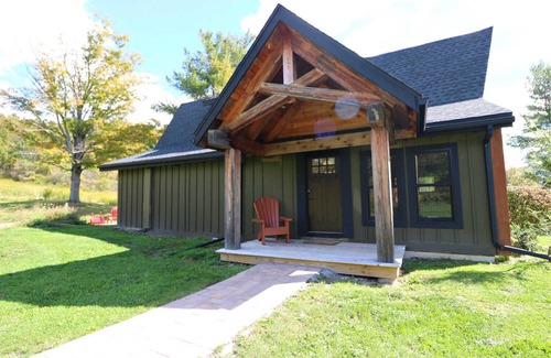 Great Valley Casa | Cozy Timber Frame Home! 5 minutes to Holiday Valley and downtown Ellicottville!