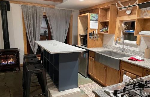 Creede Casa | Cozy Timbers