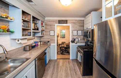 Lebanon Cabaña | Cozy Time Cottage Lake Williams, CT