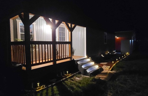 Westside Cabina | Cozy Tiny Home Entire Private Guest House Independent Cabin with Jacuzzi
