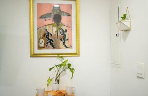 Little Haiti Villa | Cozy Tiny Home - Hidden Gem!