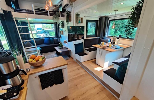 Hildesheim District Casa | Cozy Tiny House with large terrace directly on the lake. Barbecue and kayaks included