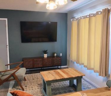 Pinnacles Entrance Badlands Casa | Cozy town house in Wall!
