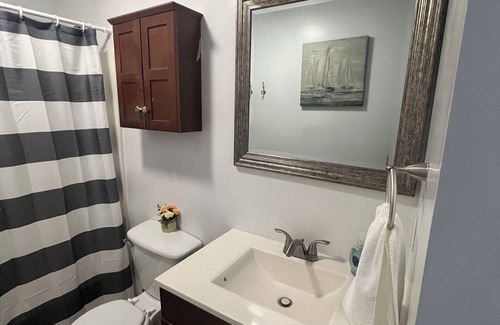 Bristol Casa | Cozy townhome in adorable Bristol with WiFi, AC and dedicated Work area