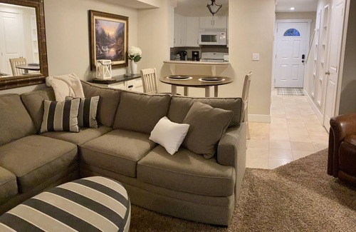 Eagle Casa | Cozy Townhome in Downtown Eagle