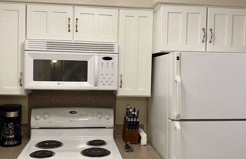 Eagle Casa | Cozy Townhome in Downtown Eagle