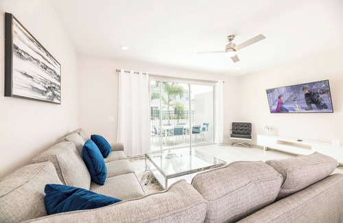 Reunion Hotel | Inviting 3 Bedroom Townhouse with Patio - 7920DS