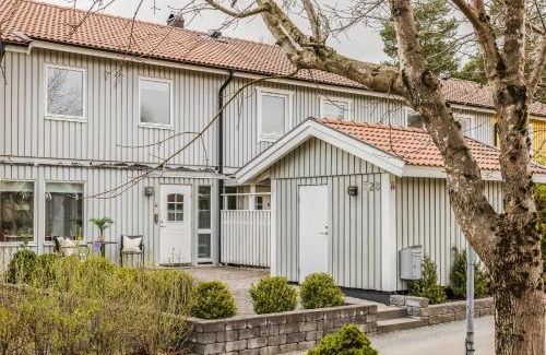 Kungsangen Casa | Cozy townhouse 6 beds in Stockholm County