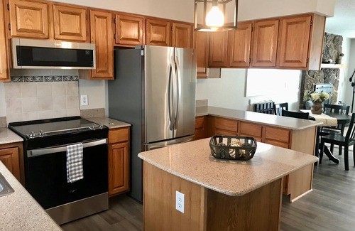 Helena Casa | Cozy townhouse close to Hospital & Capital