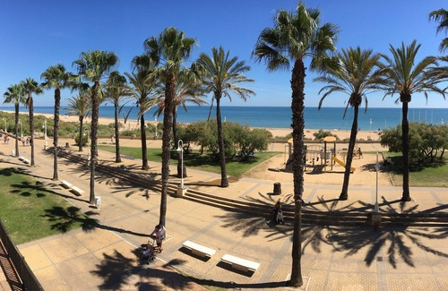 Islantilla Casa | Acogedor Adosado en Islantilla: Disfruta Playa, Golf y Aventuras